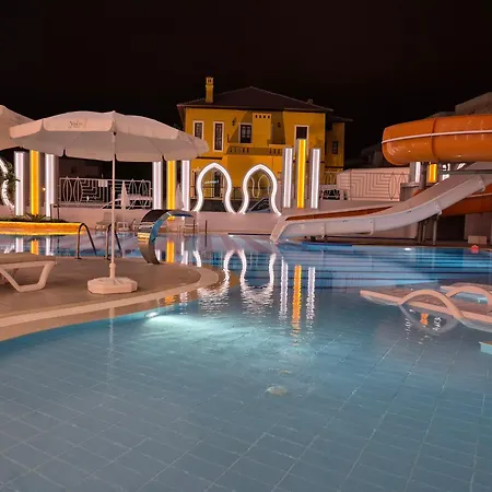 Luxury With Panoramic Sea View Emerald Апартаменты